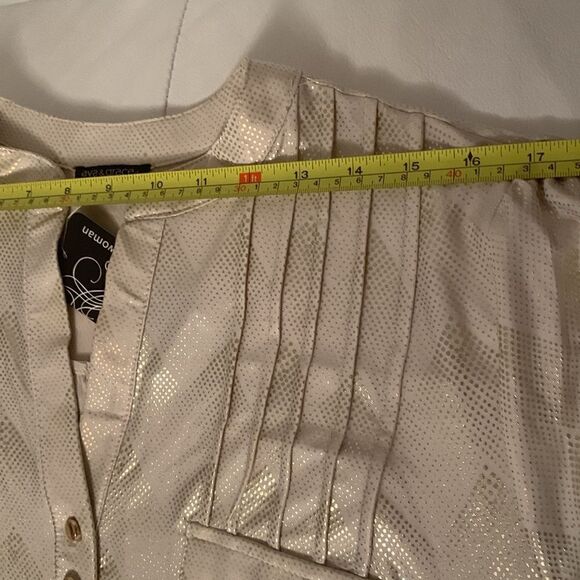 NWT Ava & Grace Gold Shimmer Light Beige Blouse Top Size 2X - Picture 4 of 12